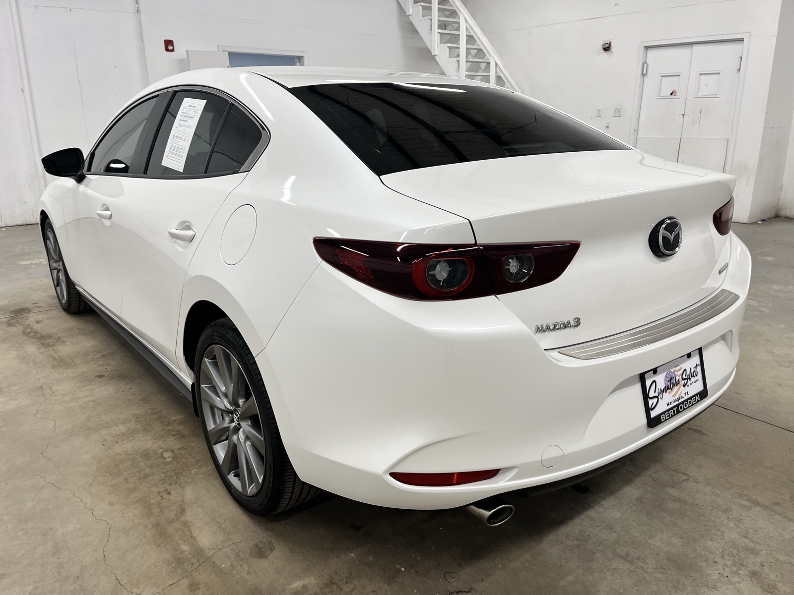2025 Mazda Mazda3 2.5 Preferred Base photo 4