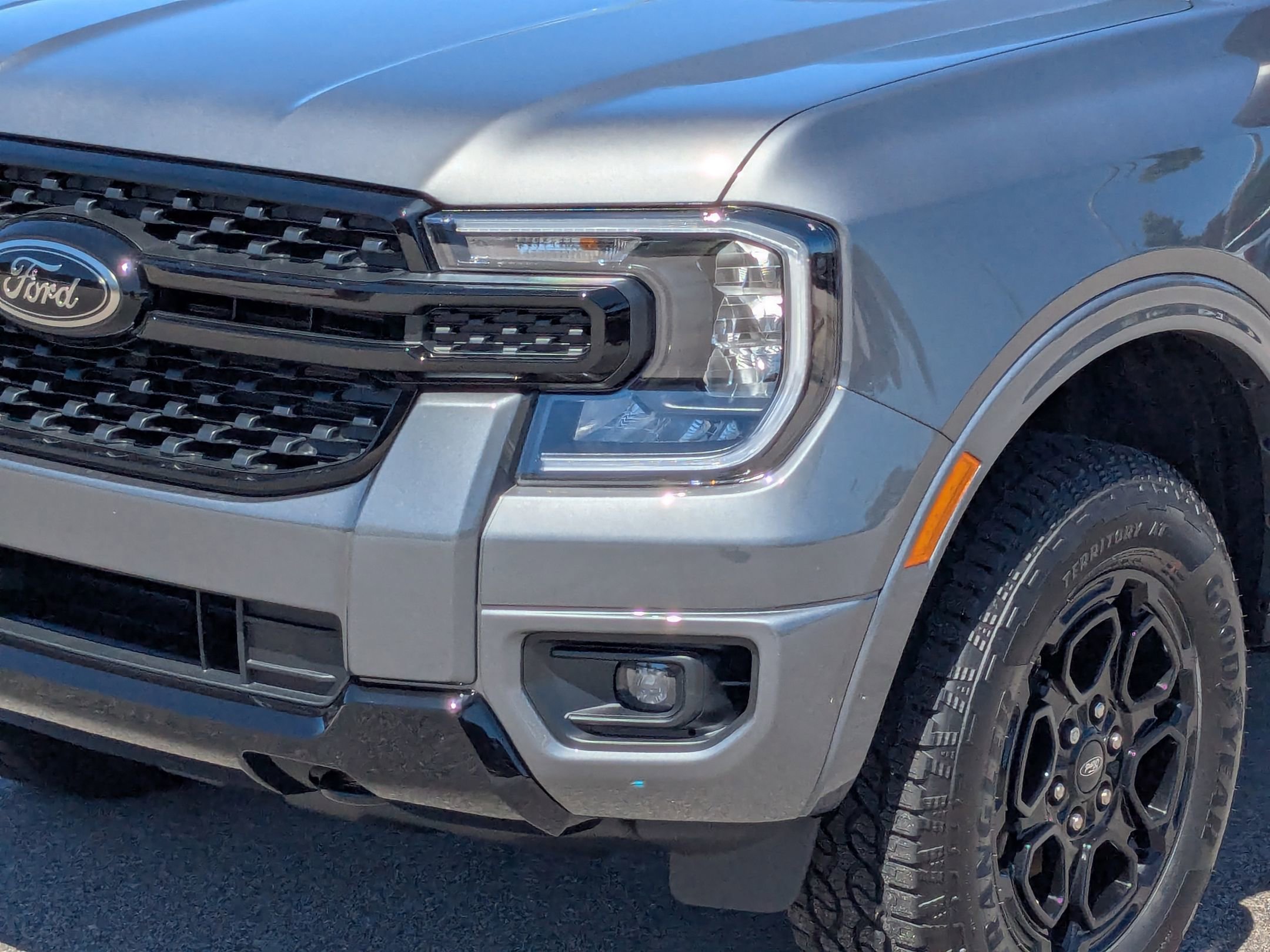 2025 Ford Ranger XLT photo 2