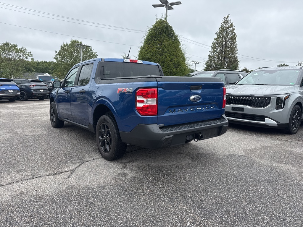 2024 Ford Maverick XLT photo 2
