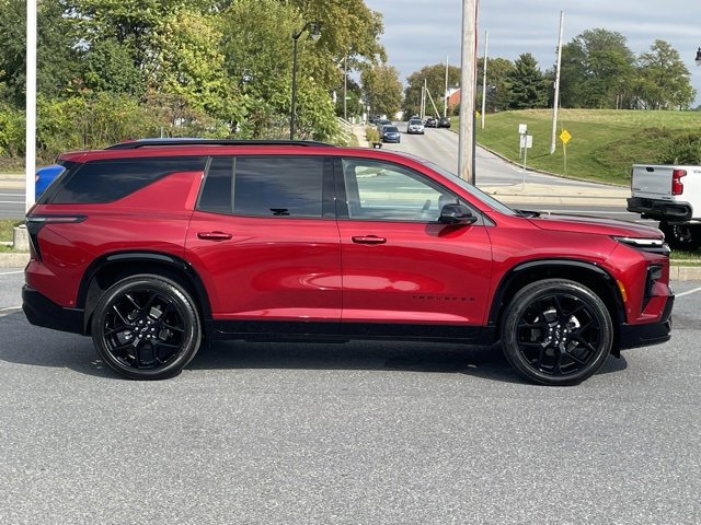 2026 Chevrolet Traverse RS photo 3