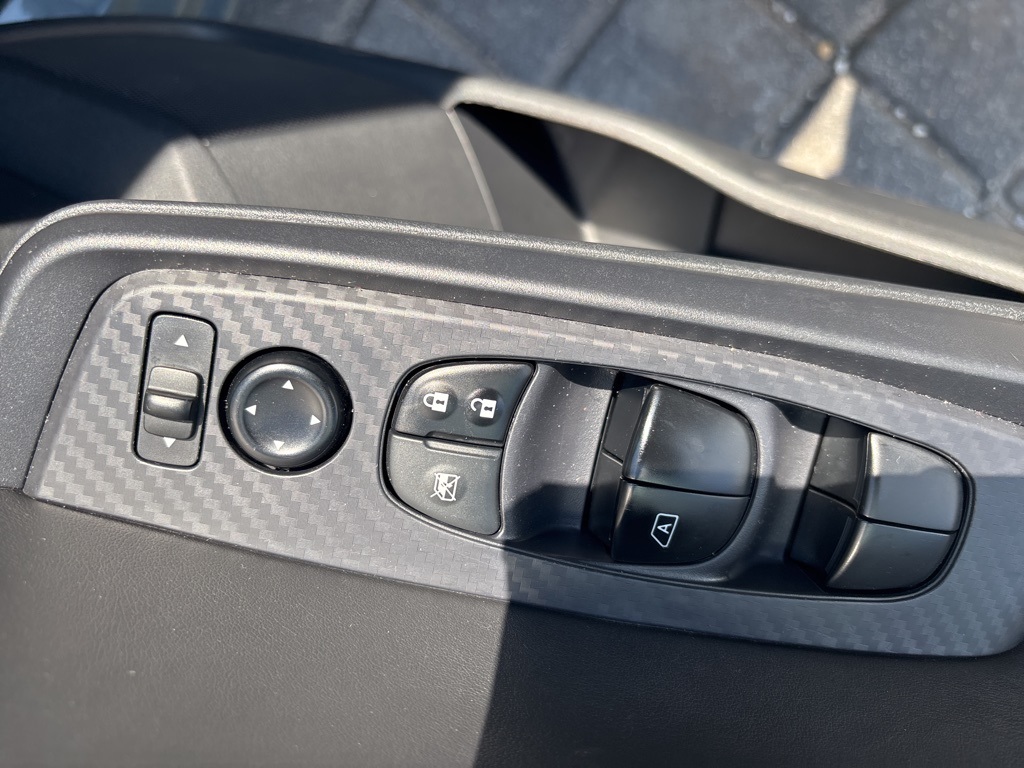 2024 Nissan Sentra SV photo 13