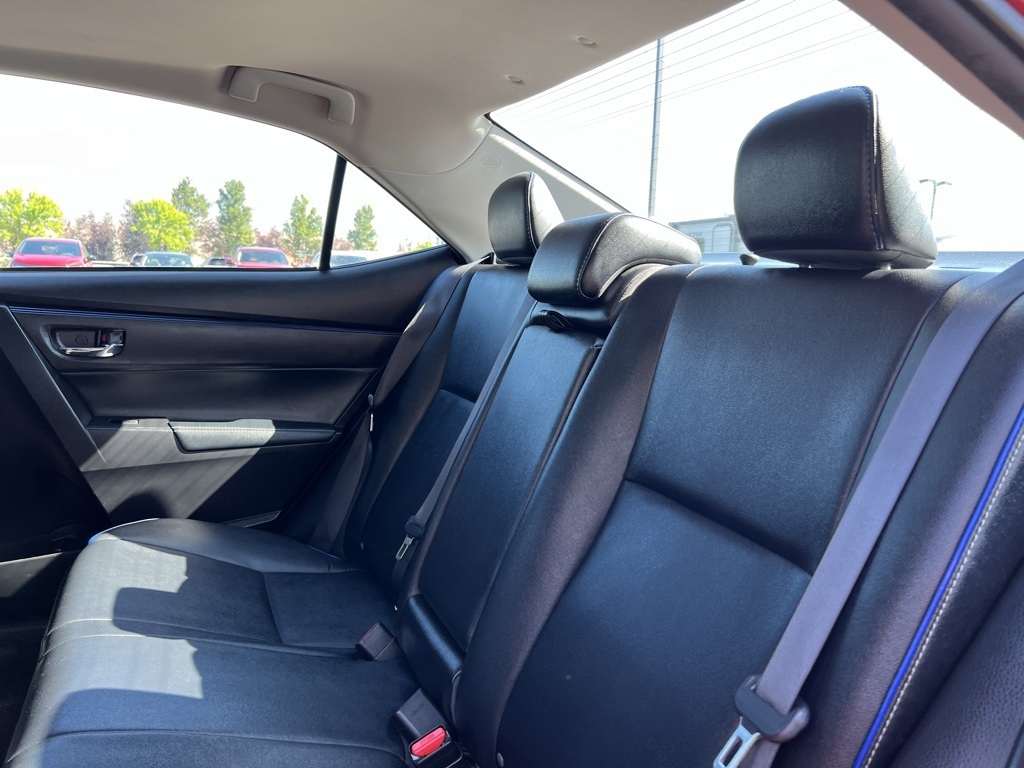 2018 Toyota Corolla XSE photo 24