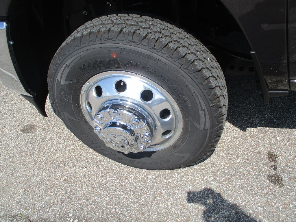2025 Ram 3500 Tradesman photo 21