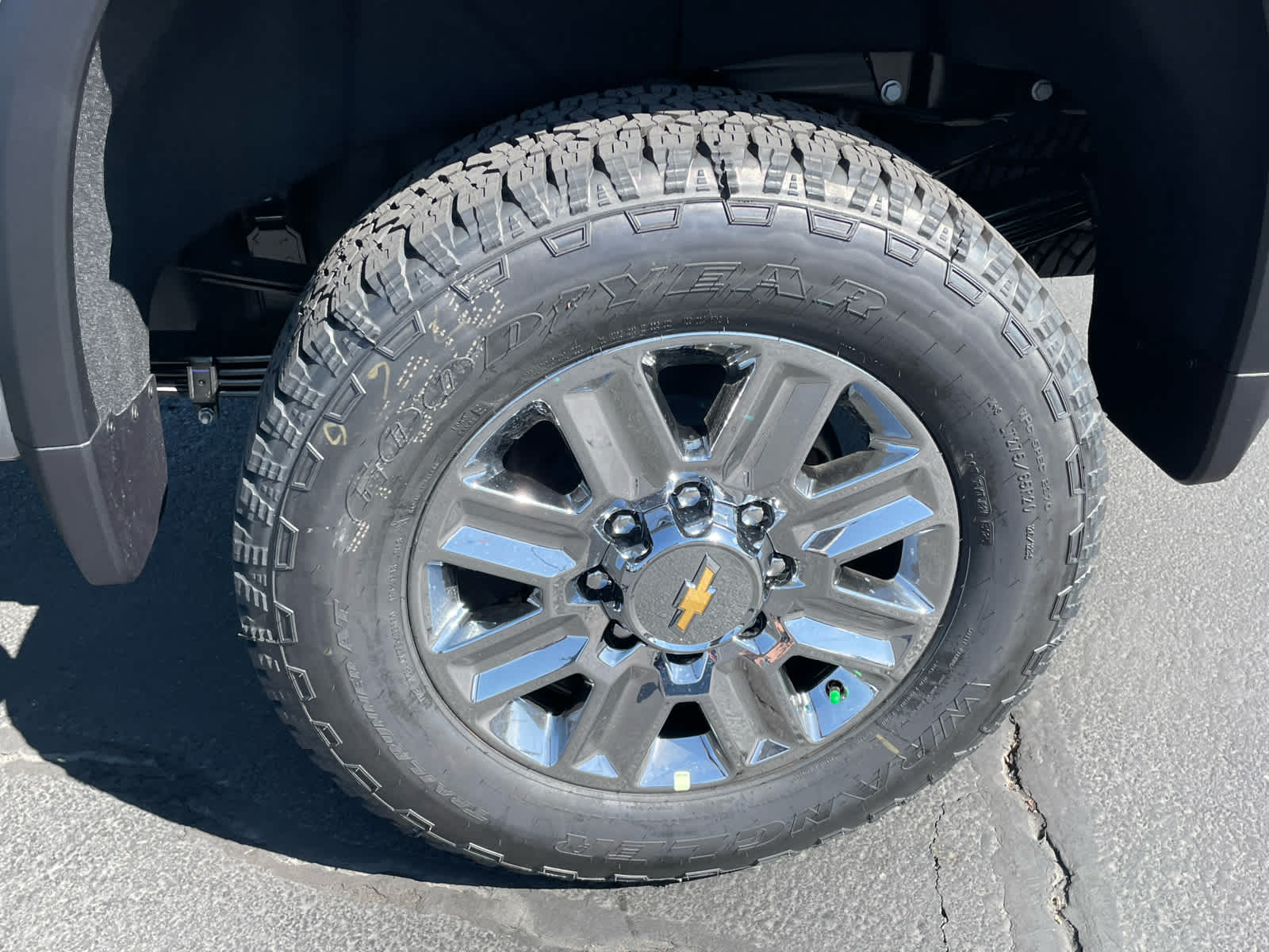 2026 Chevrolet Silverado 3500HD High Country photo 14