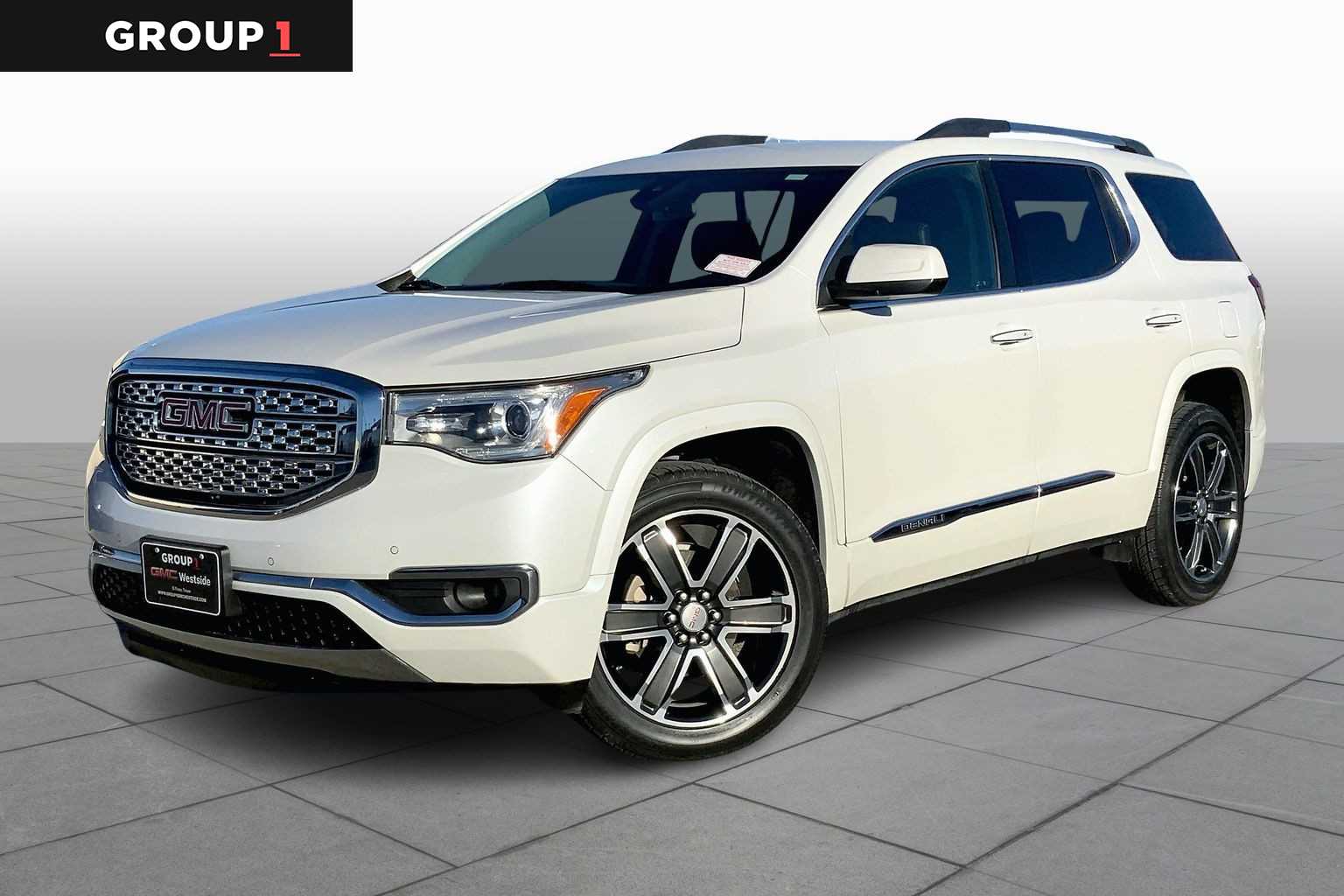 2019 GMC Acadia Denali's photo