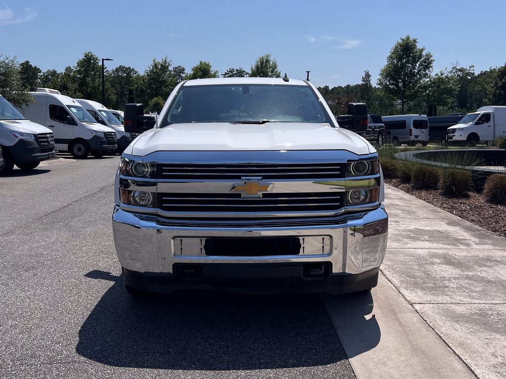 2017 Chevrolet Silverado 2500HD LT photo 2