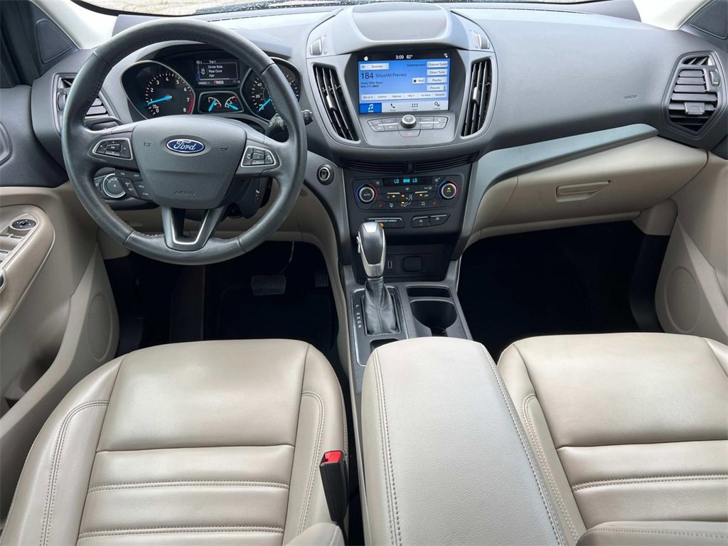 2019 Ford Escape SEL photo 3
