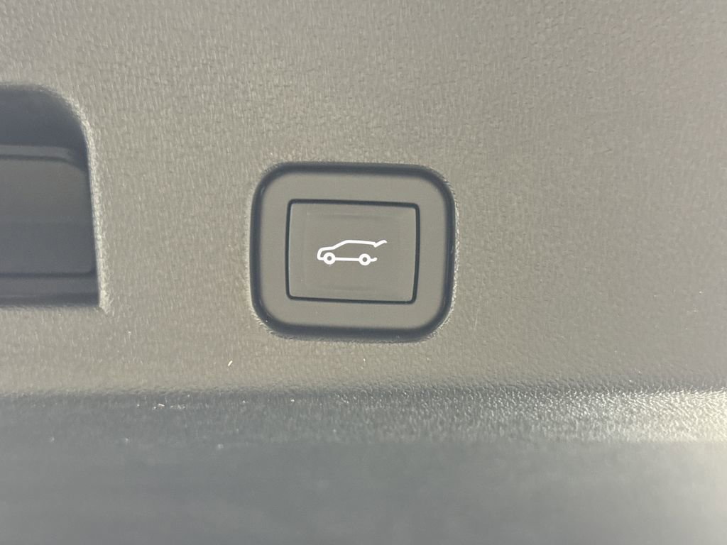 2025 Buick Enclave Sport Touring photo 17