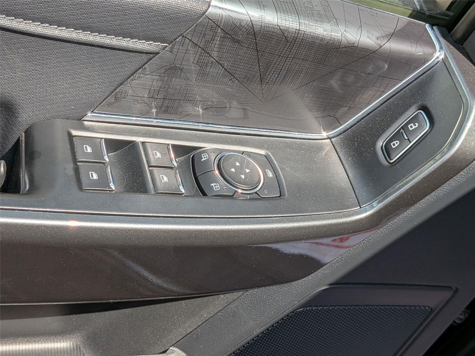 2022 Ford F-150 XLT photo 12