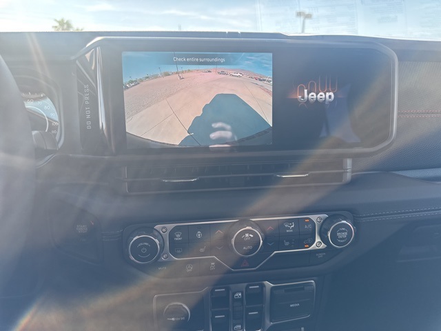 2025 Jeep Wrangler Rubicon photo 22