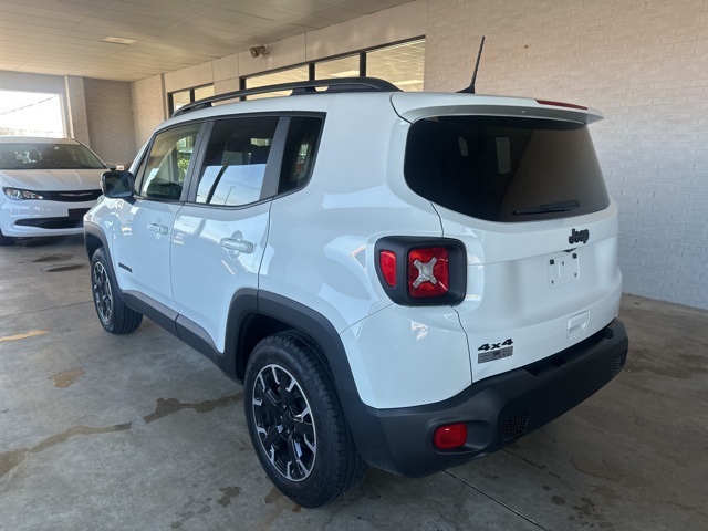 2023 Jeep Renegade Latitude Upland photo 3