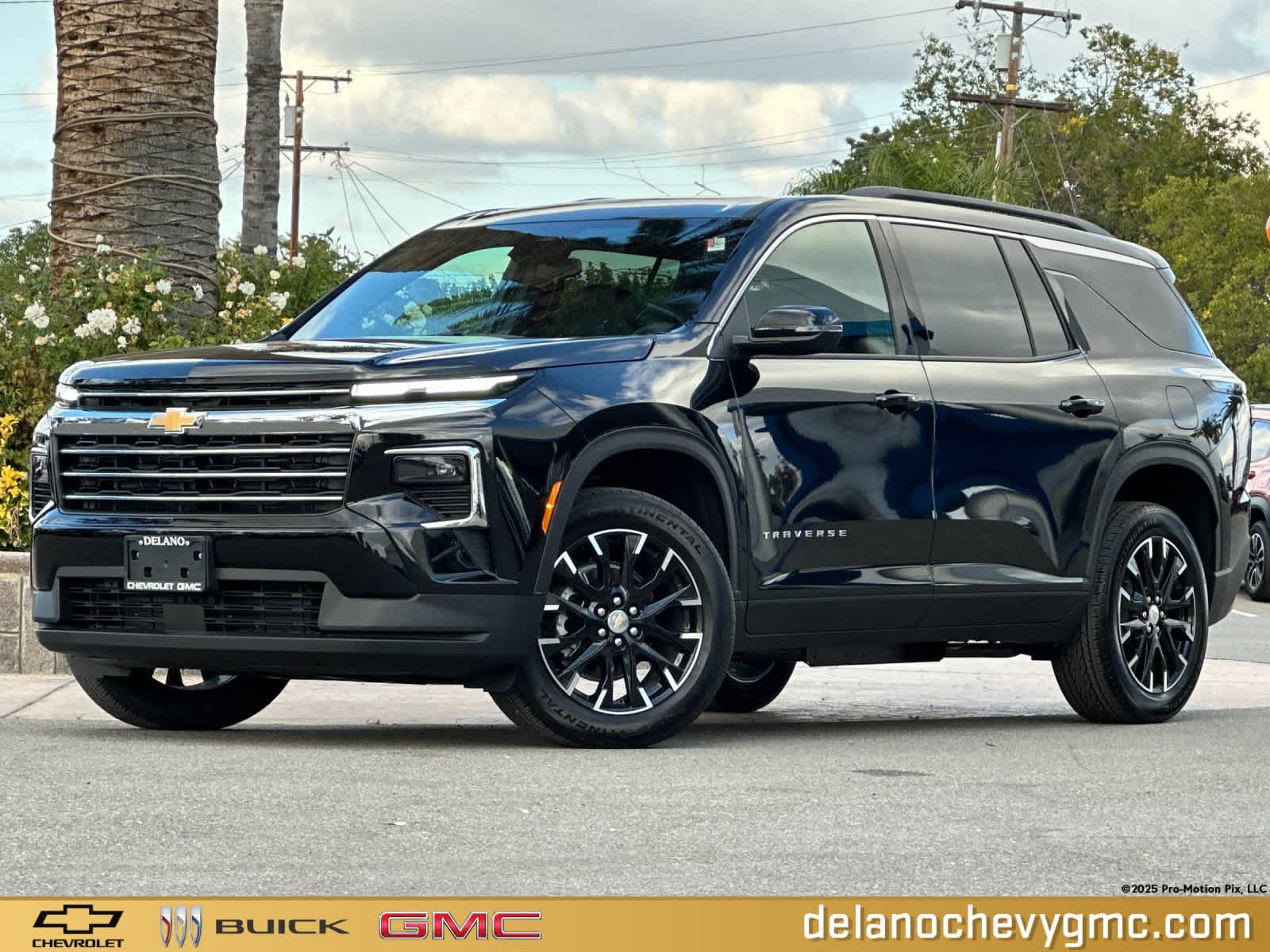 2026 Chevrolet Traverse LT's photo