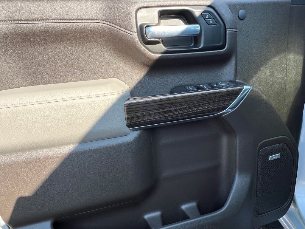 2020 Chevrolet Silverado 1500 RST photo 17
