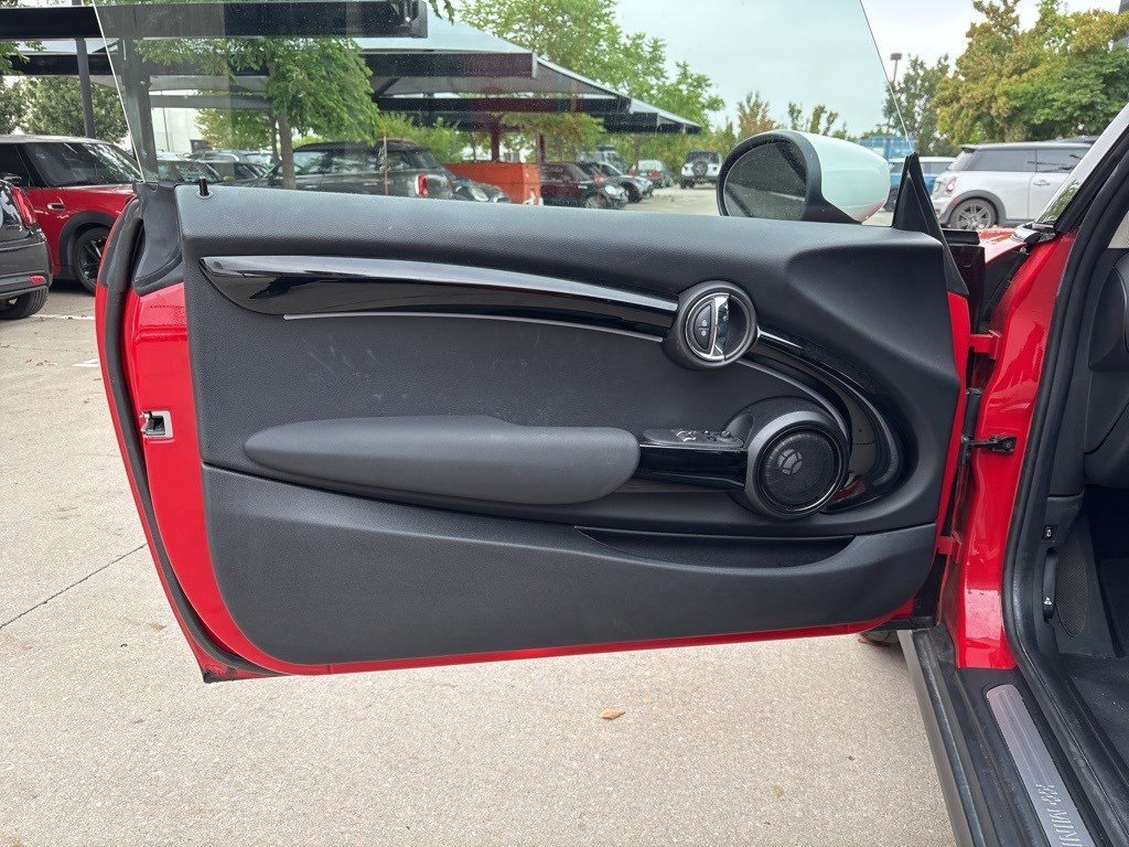 2024 Mini Cooper 2 Door Hardtop SE photo 9