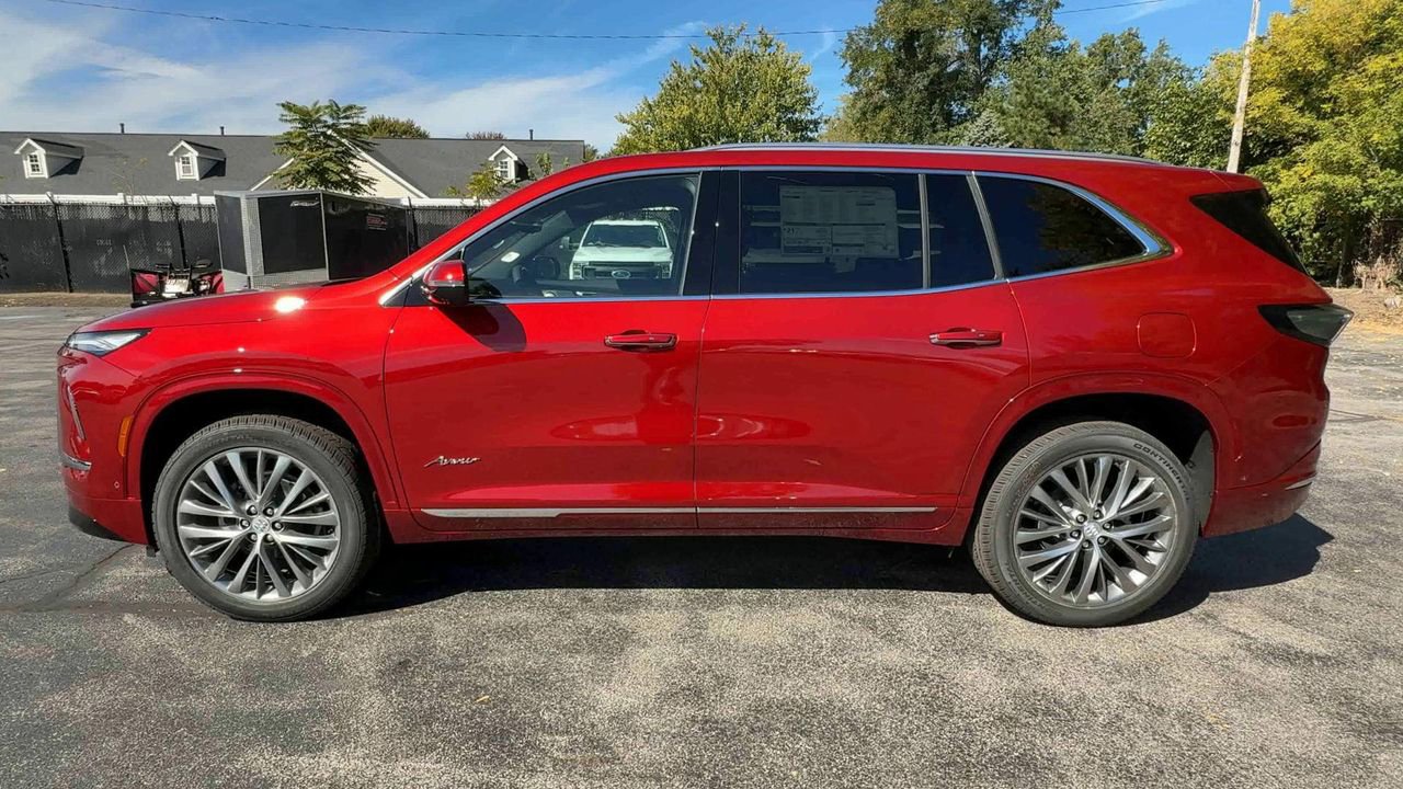 2026 Buick Enclave Avenir photo 4