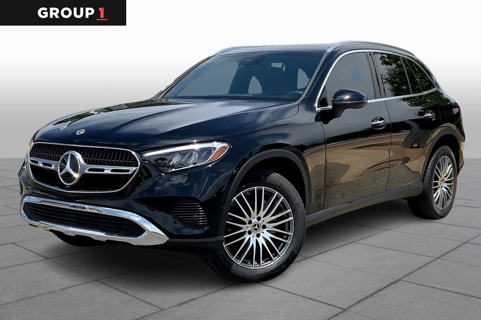 2025 Mercedes-Benz GLC Base's photo