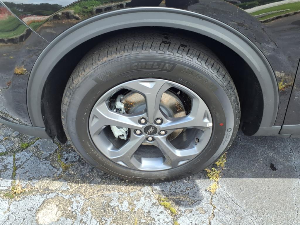 2025 Ford Escape ST-Line photo 3