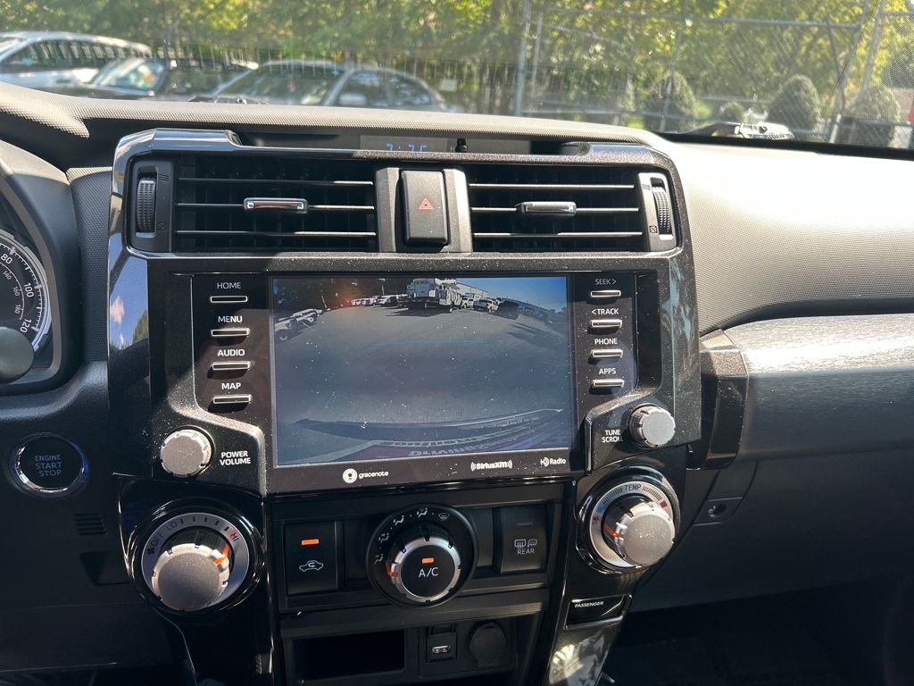 2024 Toyota 4Runner TRD Off-Road photo 12