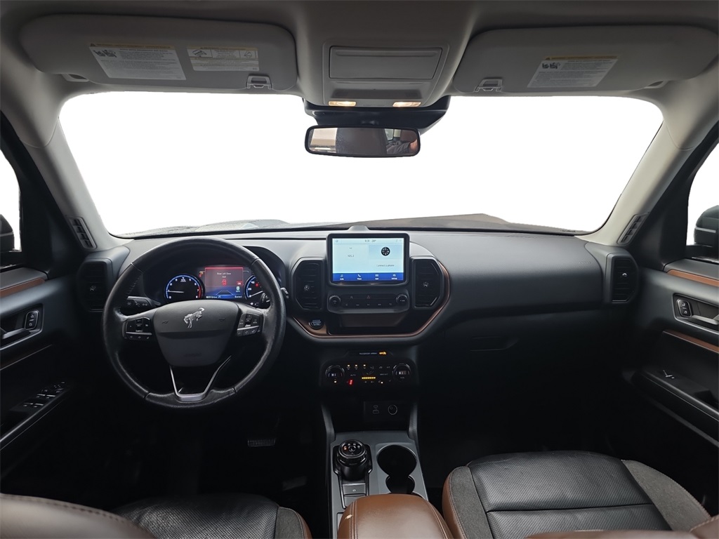 2021 Ford Bronco Sport Outer Banks photo 2