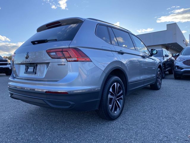 2022 Volkswagen Tiguan S photo 2