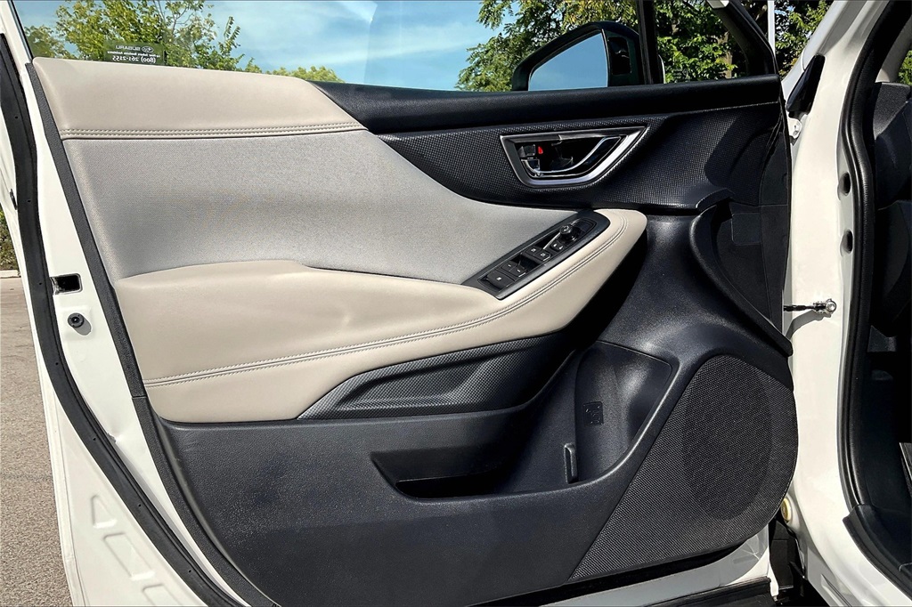 2024 Subaru Forester Premium photo 22