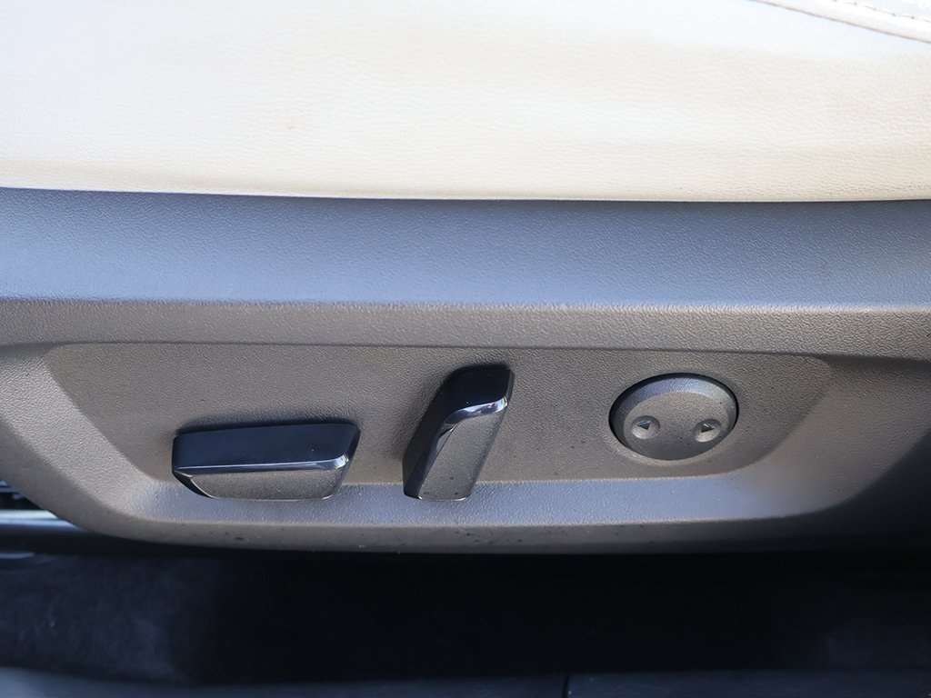 2022 Mitsubishi Outlander SEL photo 29
