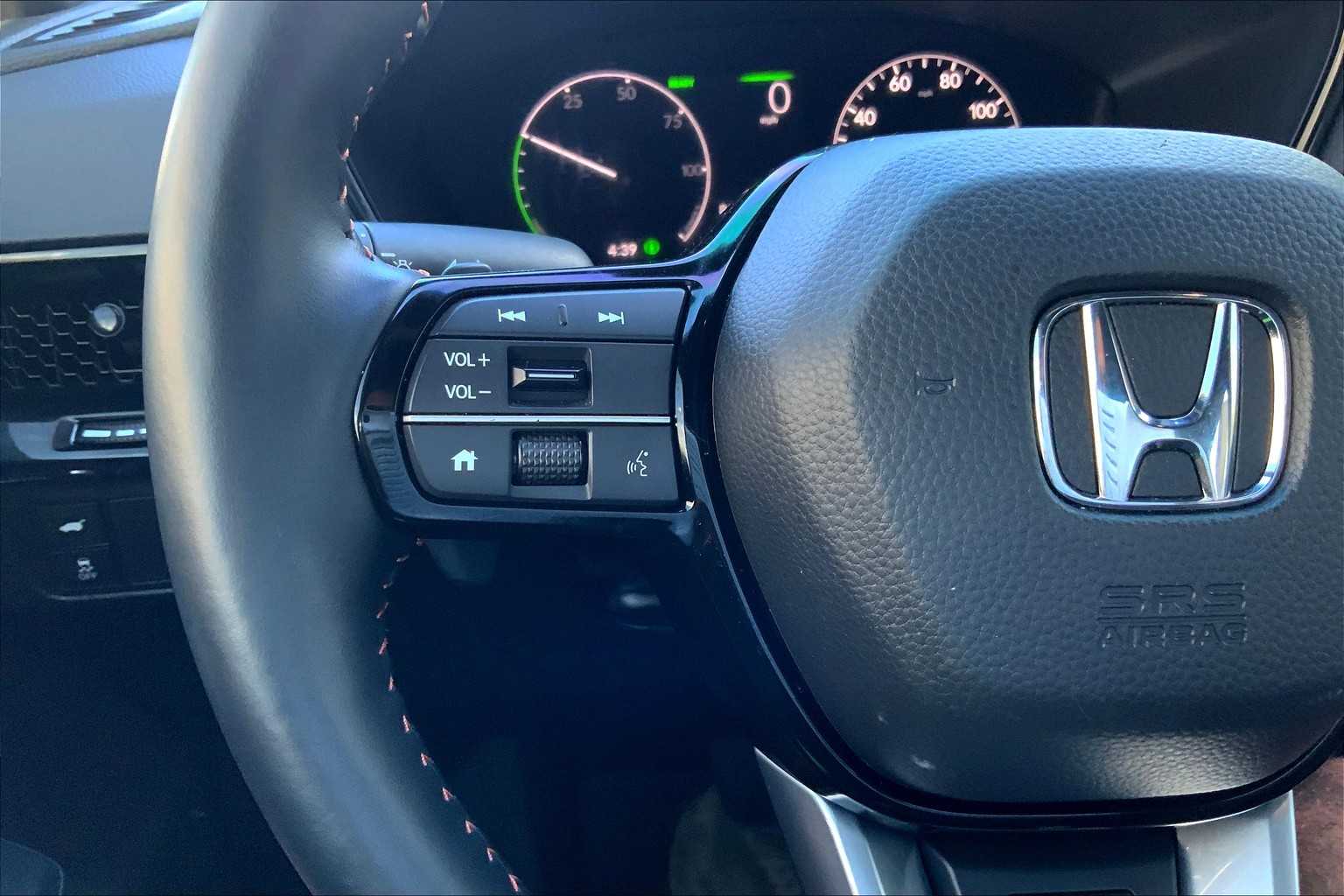 2025 Honda CR-V Hybrid Sport Touring photo 22