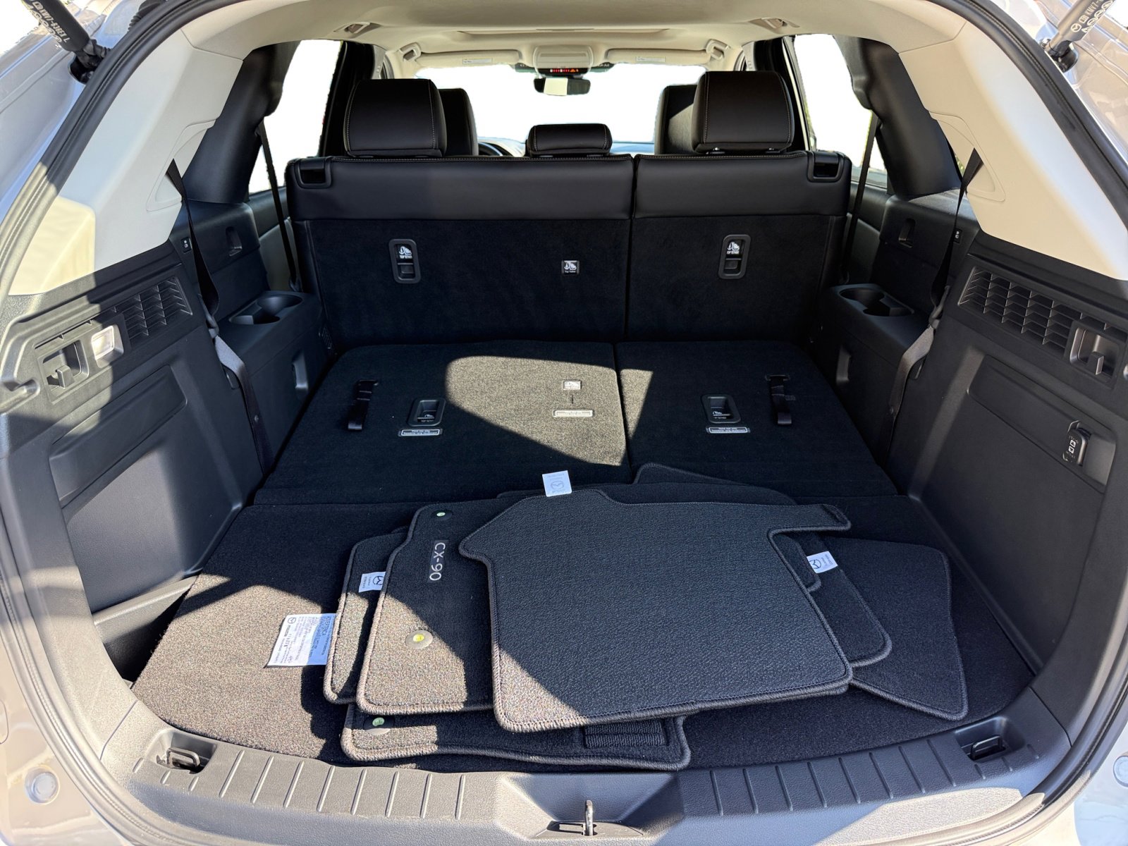2025 Mazda CX-90 Preferred photo 17