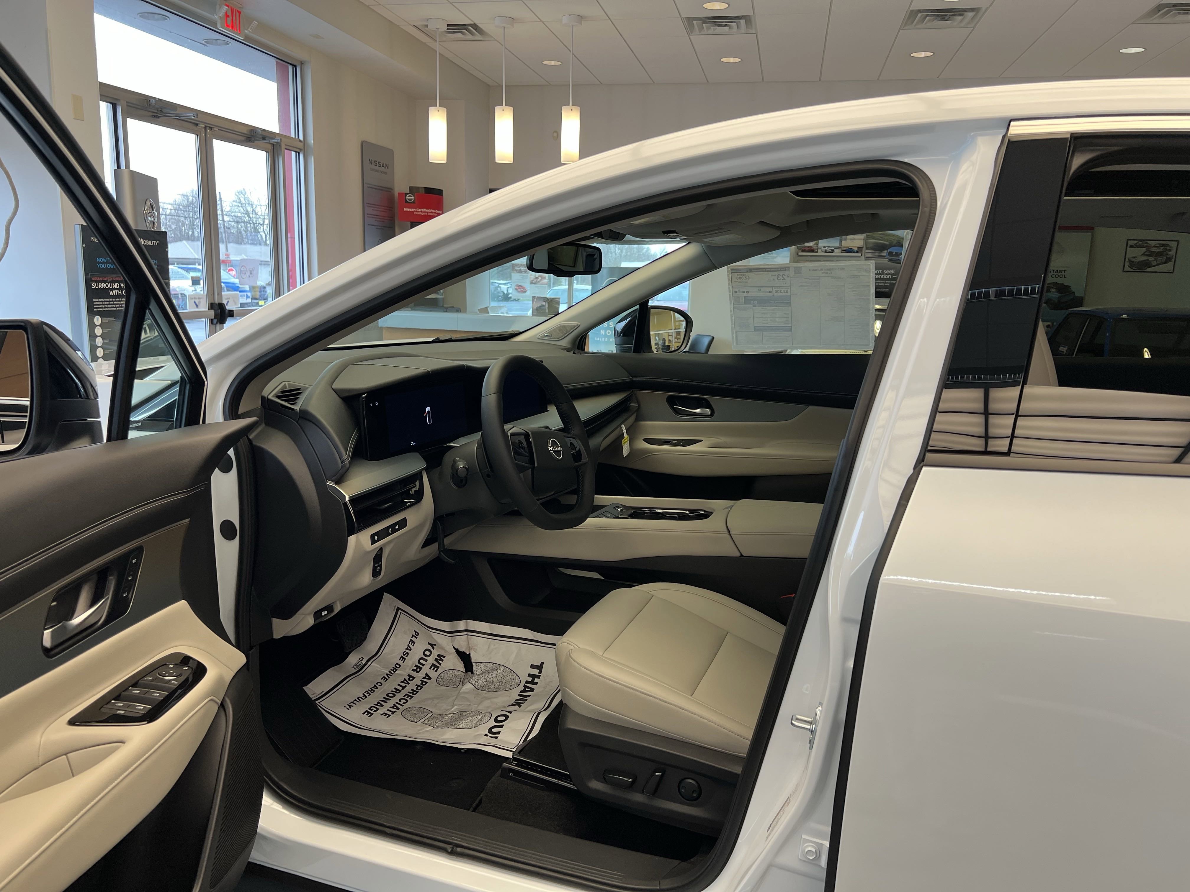 2025 Nissan Murano SL photo 3