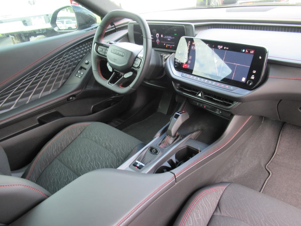 2025 Dodge Charger R/T photo 7