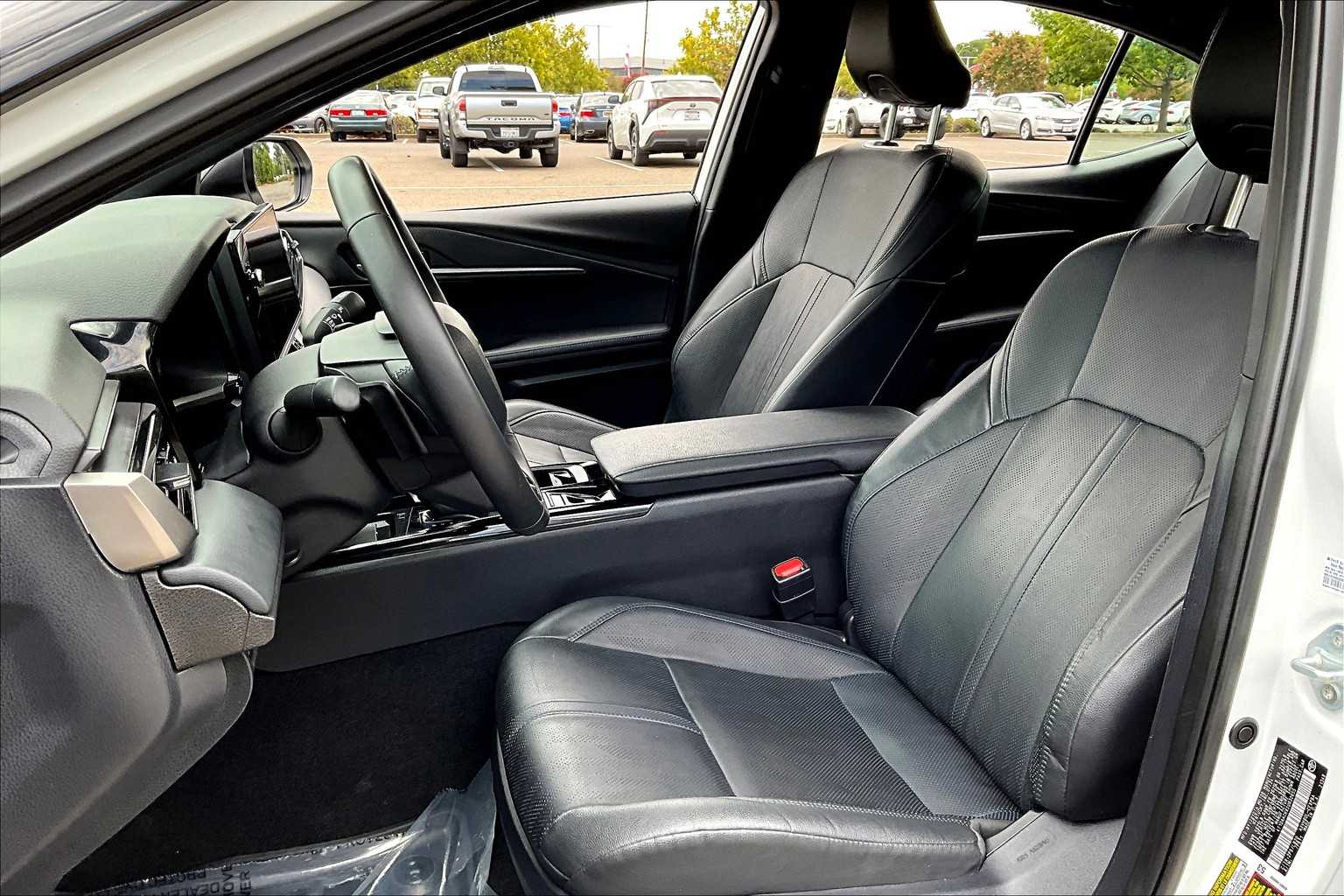 2025 Toyota Camry XSE photo 7