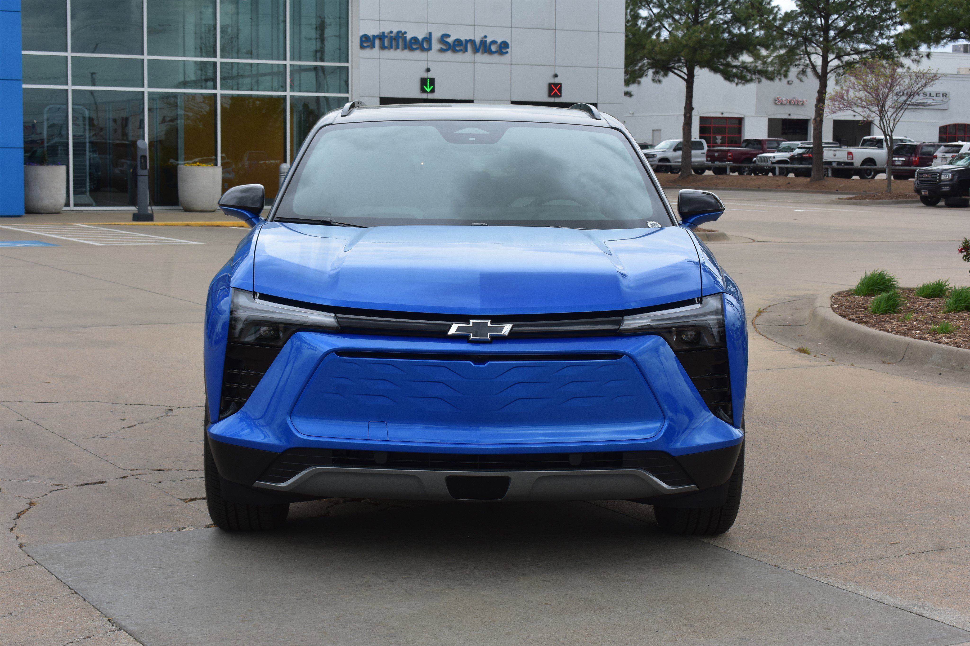 2025 Chevrolet Blazer EV photo 2