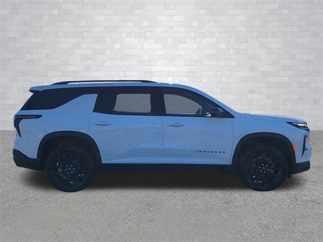 2026 Chevrolet Traverse photo 3