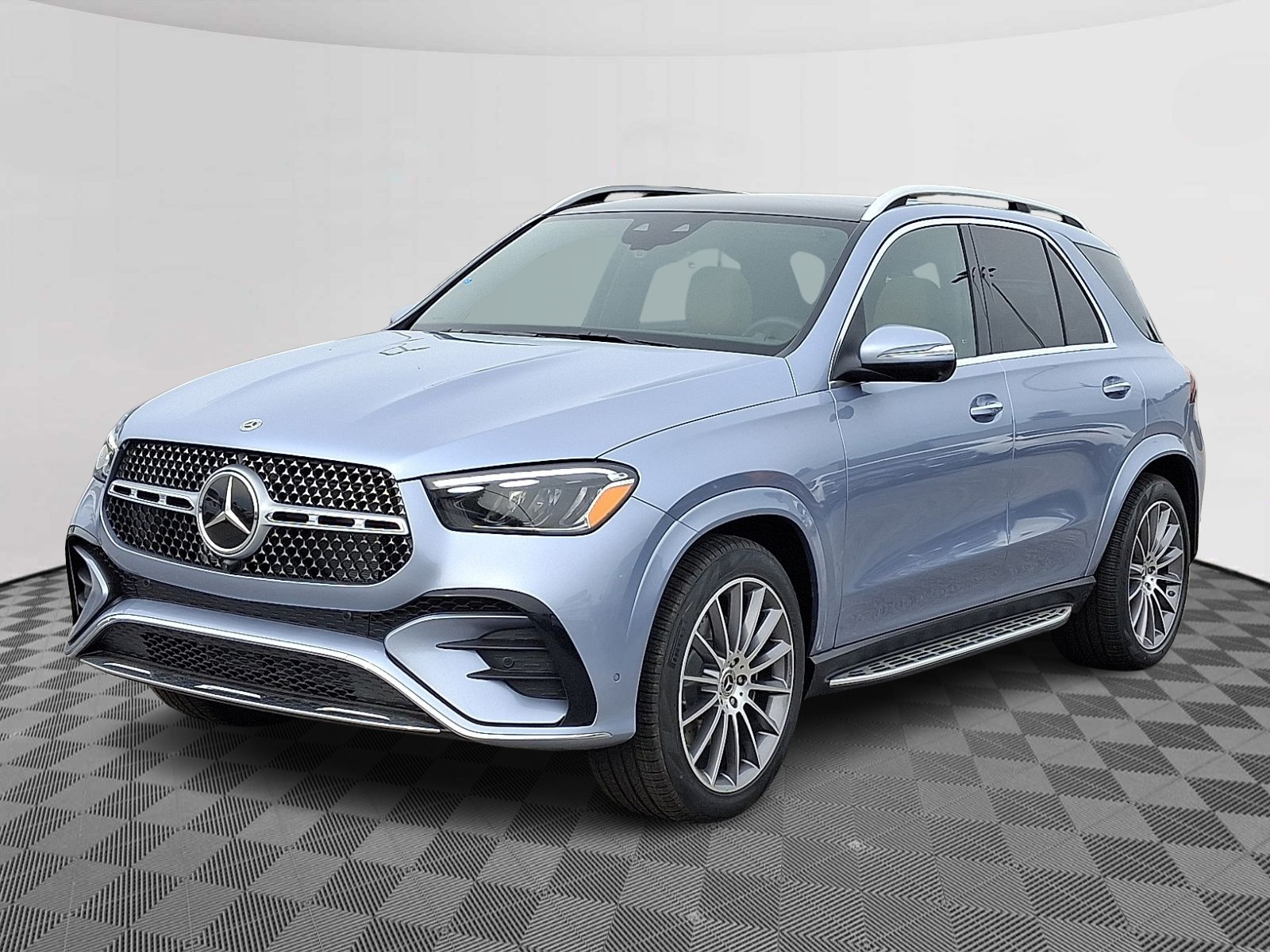 2026 Mercedes Benz GLE 450 4MATIC photo 3