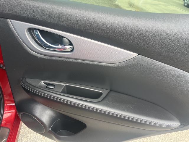2020 Nissan Rogue Sport SV photo 23