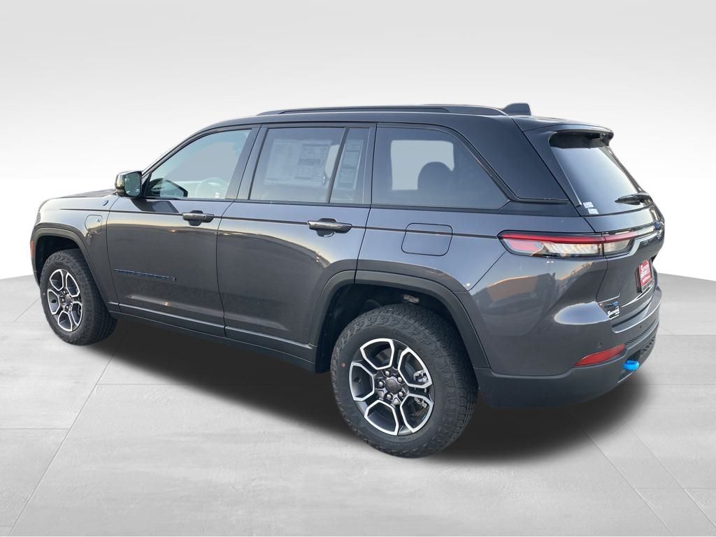 2024 Jeep Grand Cherokee Trailhawk 4xe photo 3