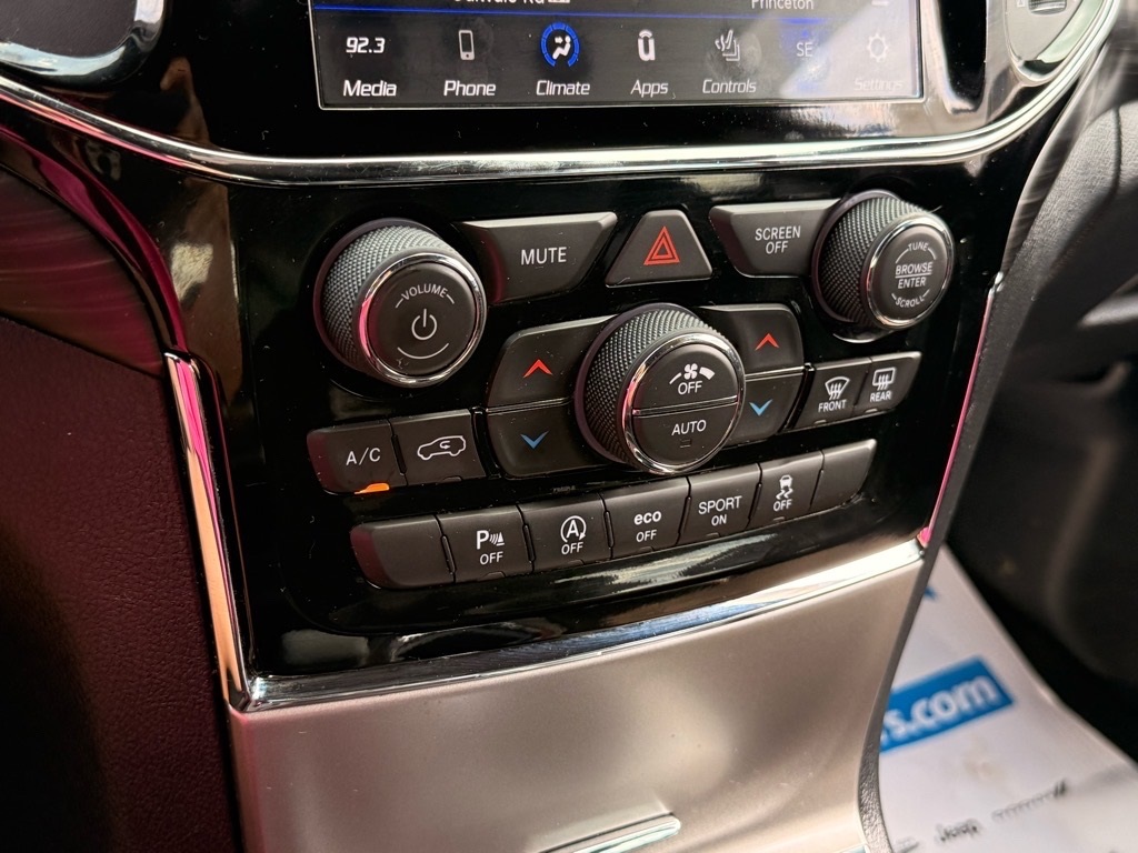 2020 Jeep Grand Cherokee Altitude photo 19