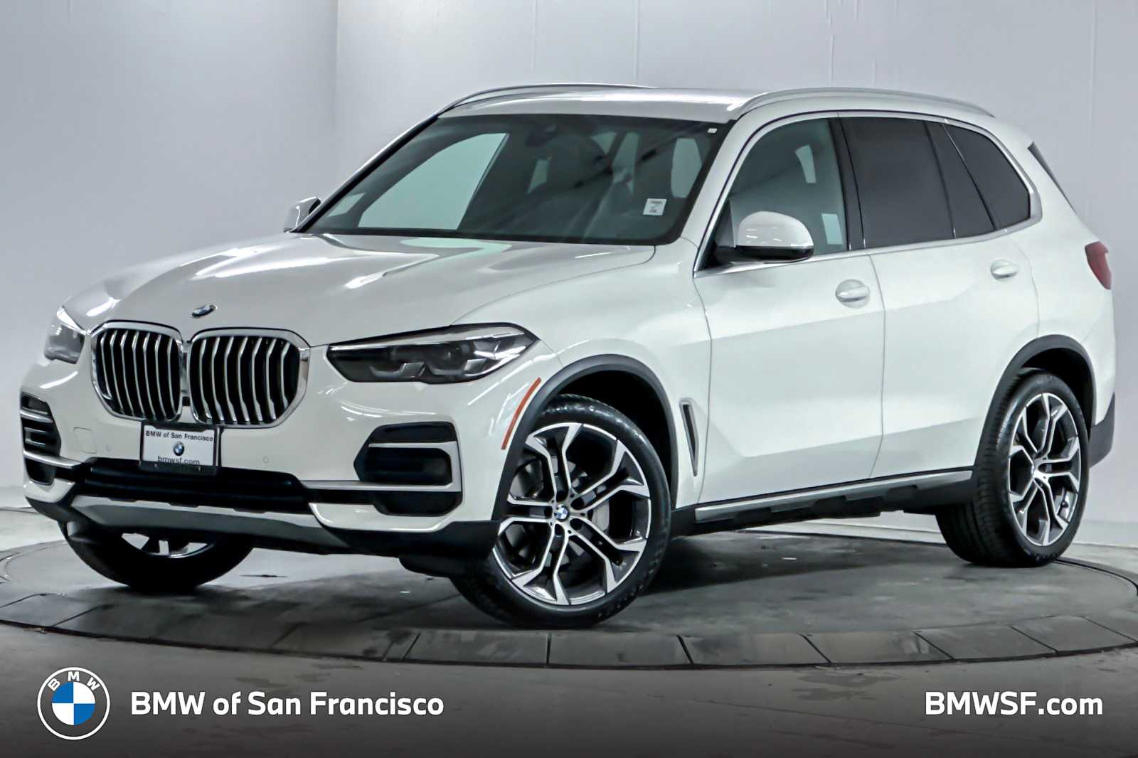 2023 BMW X5 40i's photo