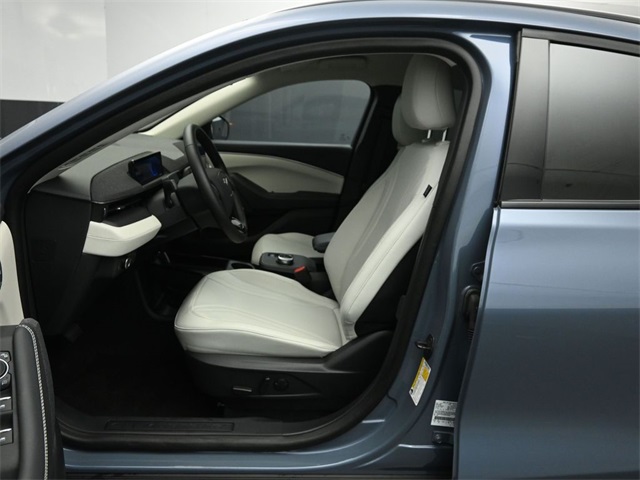 2024 Ford Mustang Mach 1 photo 7