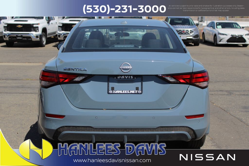 2025 Nissan Sentra SV photo 7
