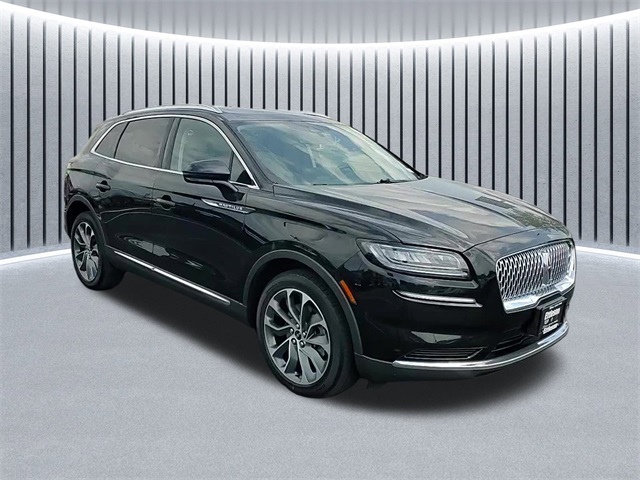 Used 2022 Black Lincoln Reserve image 1