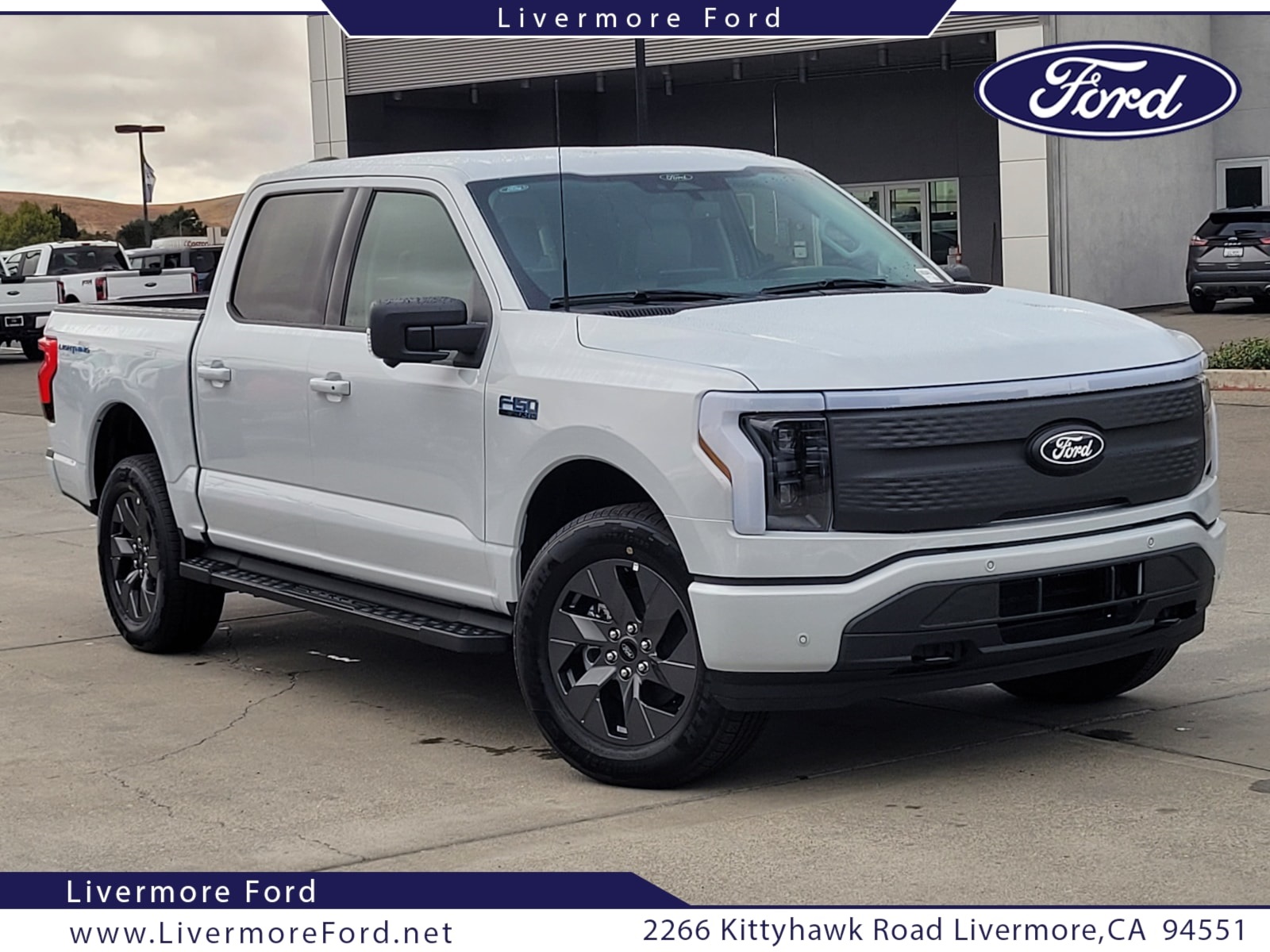 2025 Ford F-150 Lightning Flash's photo