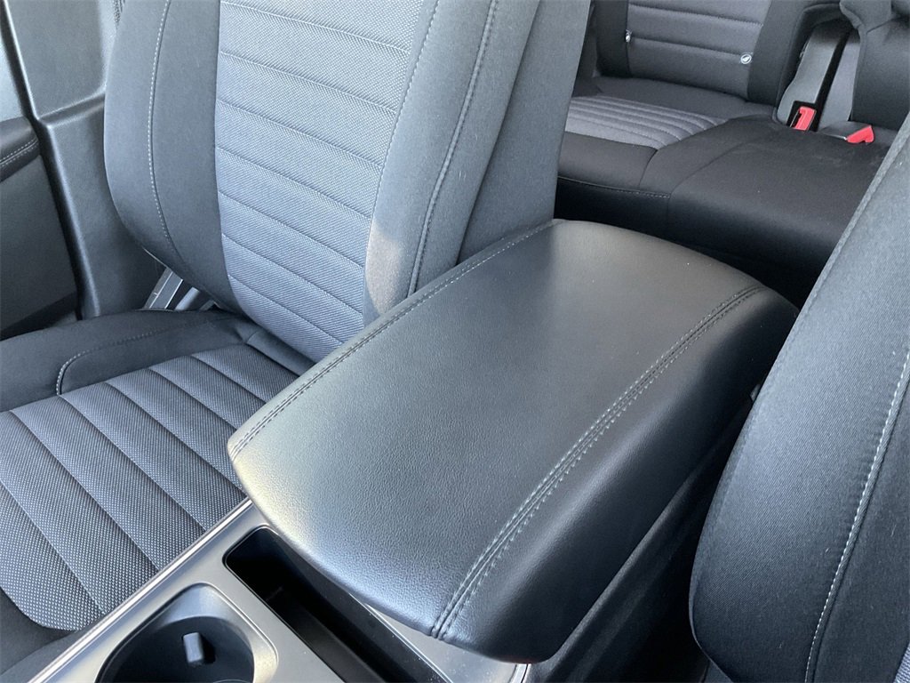 2024 Ford Edge SE photo 17