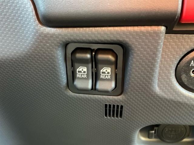 2024 Chevrolet Low Cab Forward Base's photo