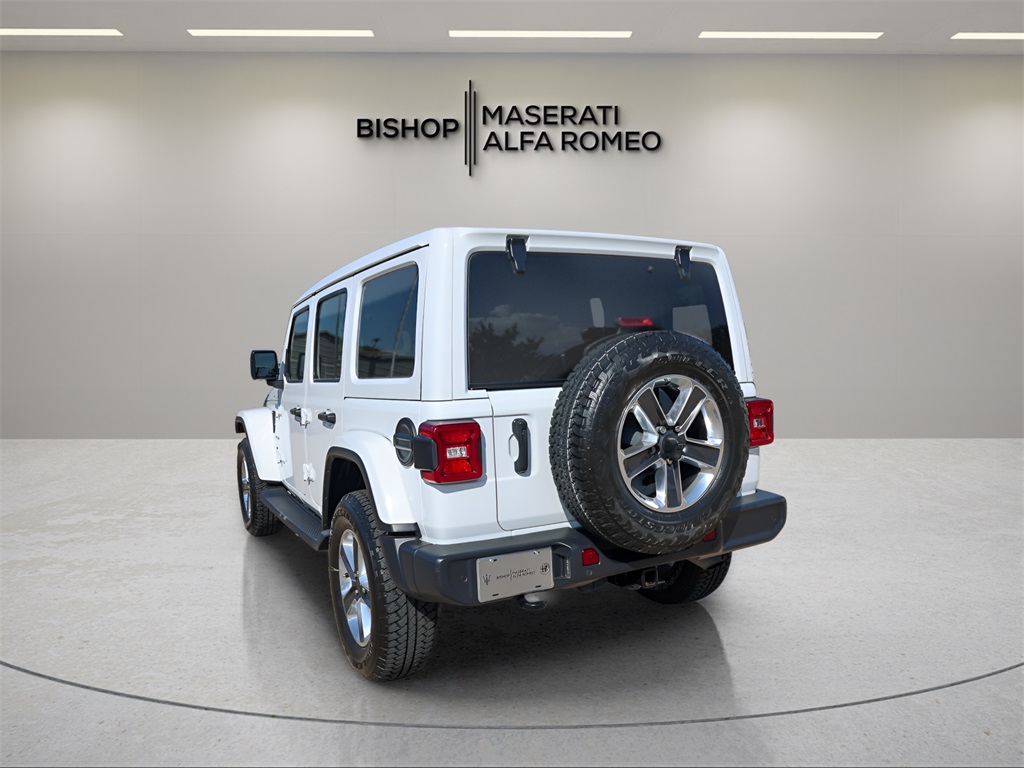 2020 Jeep Wrangler Unlimited Sahara photo 3