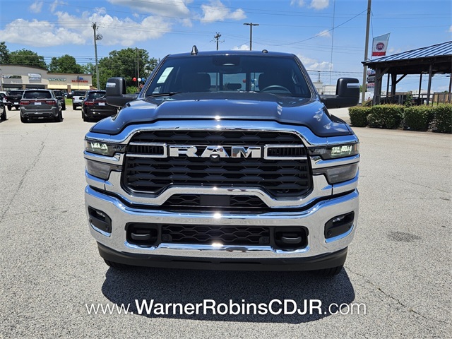 2025 Ram 2500 Tradesman photo 2