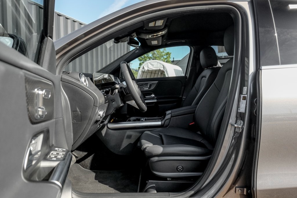 2025 Mercedes Benz GLA 250 4MATIC photo 11