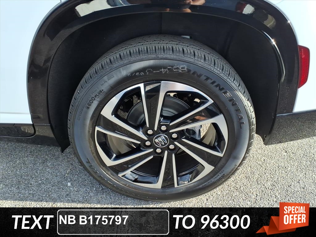 2026 Buick Enclave Sport Touring photo 4