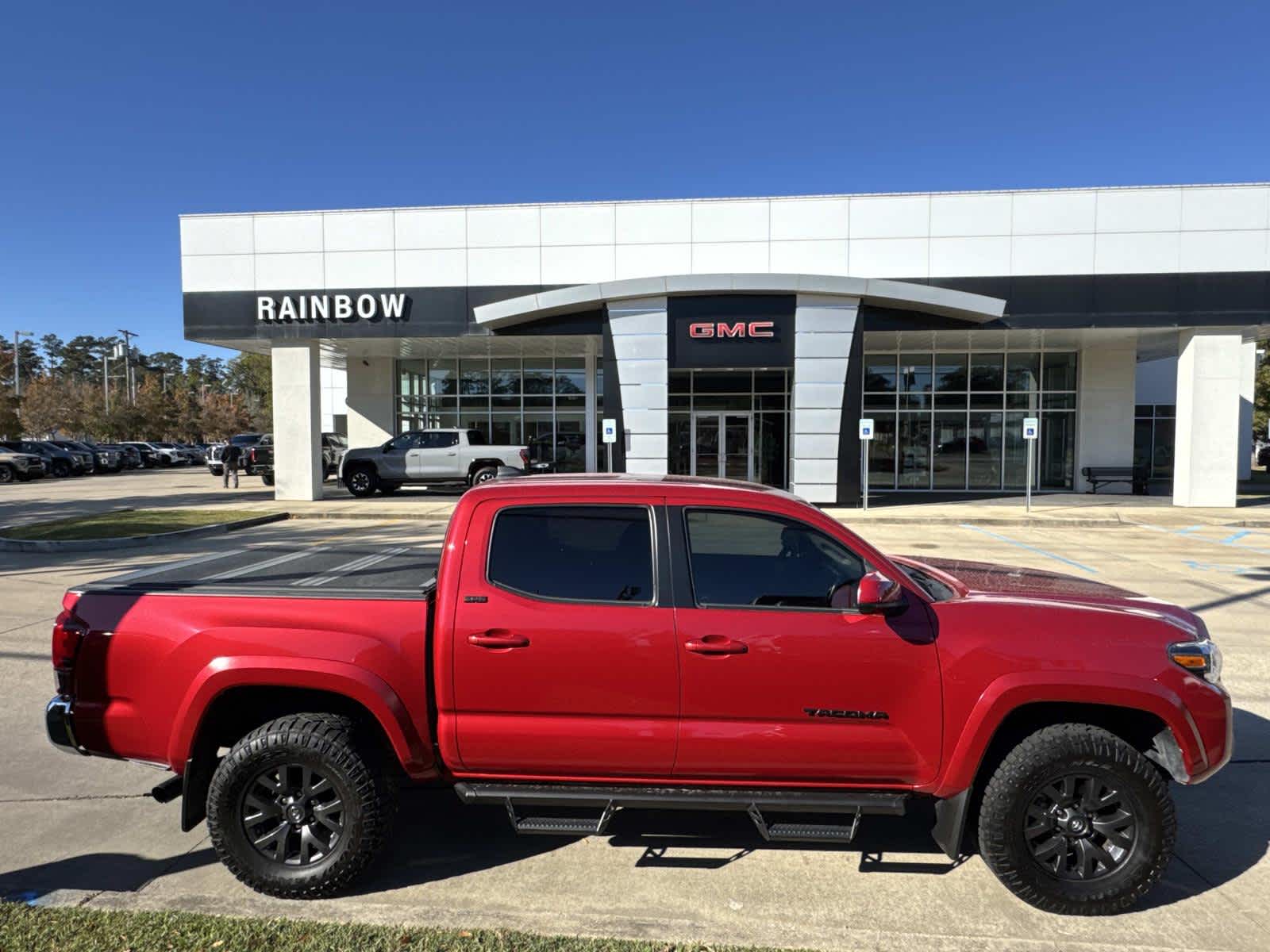 2023 Toyota Tacoma SR5's photo
