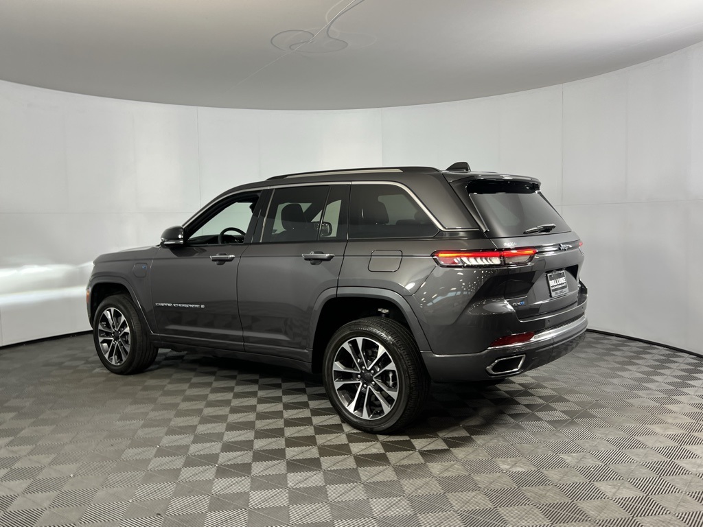 2023 Jeep Grand Cherokee Overland 4xe photo 2